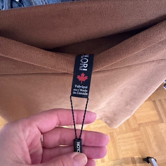 ⛱️ 2/20$ NWOT colori faux suede women mini skirt in tan color - Picture 8 of 8